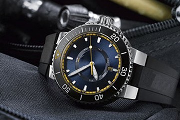 武汉卡地亚手表更换电池