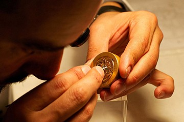 武汉卡地亚手表维修服务店地址